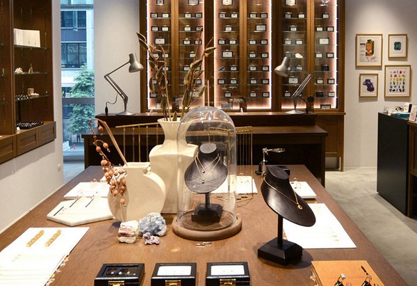 Bizoux ビズー販売サイトへ